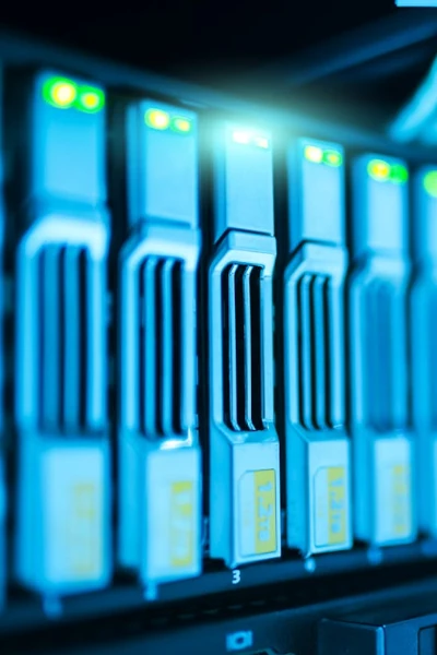 hero.card.saas.title